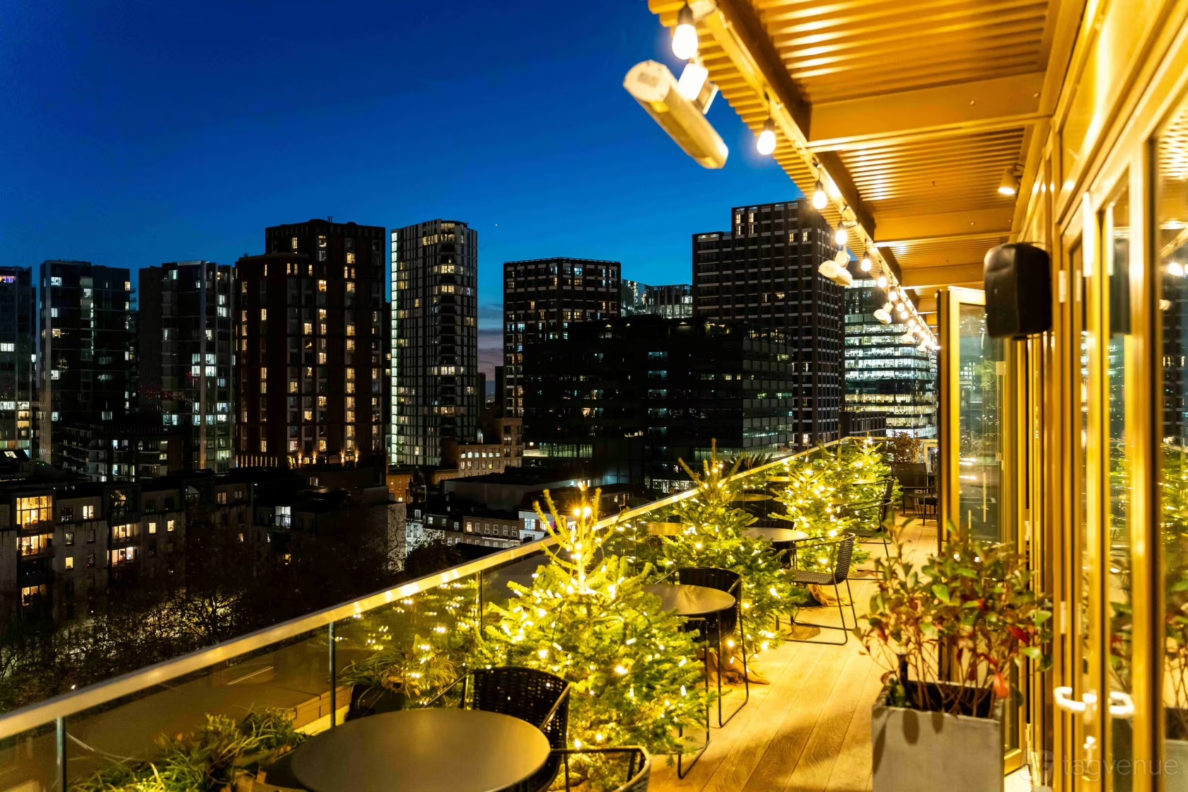 PocketSquare Skyline Bar