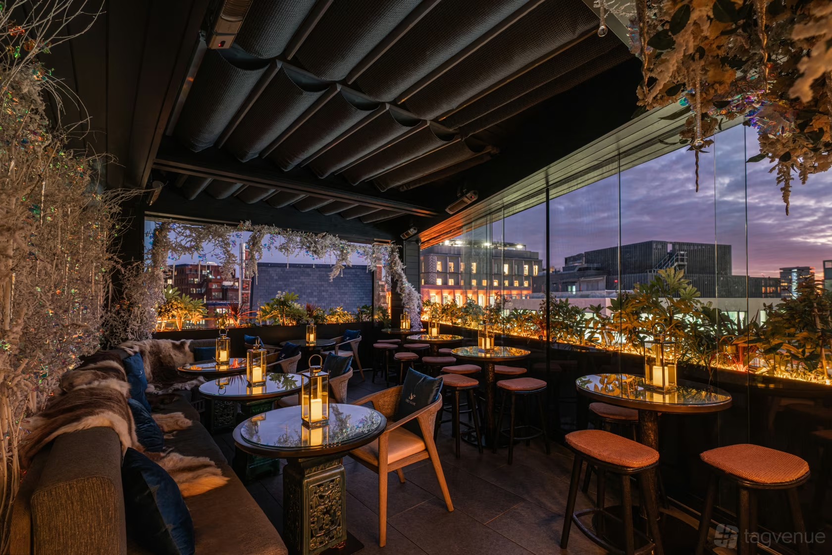 The 15 most unique wedding venues in the UK, image size:1680x1120